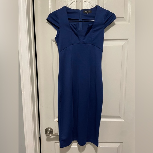 Blue cocktail dress - Picture 1 of 1